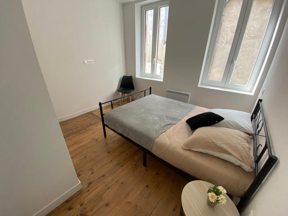 Logement Tout Equipe Layrac Exteriér fotografie