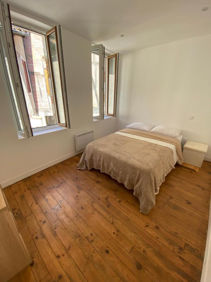 Logement Tout Equipe Layrac Exteriér fotografie